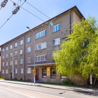 Prodej bytu 2+1 74 m² Pardubice, Štrossova