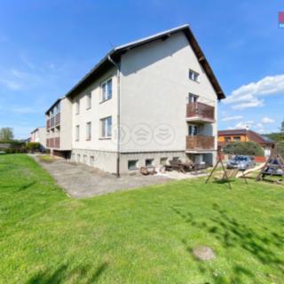 Prodej bytu 4+1 82 m² Zahrádky