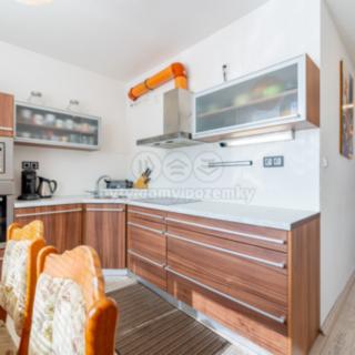 Pronájem bytu 3+1 73 m² Jihlava, Jarní