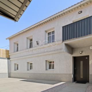Prodej rodinného domu 196 m² Hořovice