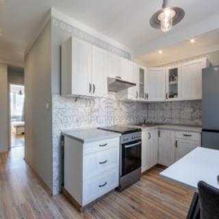Prodej bytu 2+1 71 m² Karlovy Vary, Hybešova