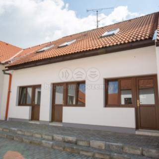 Pronájem bytu 1+kk a garsoniéry 24 m² Jindřichův Hradec, Václavská