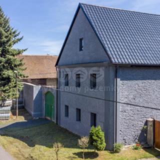 Prodej rodinného domu 640 m² Vrutice