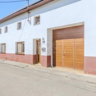 Prodej rodinného domu 260 m² Uhřice