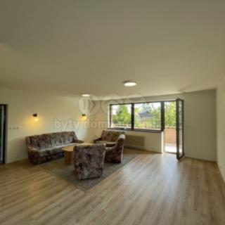 Pronájem bytu 4+1 110 m² Úvaly