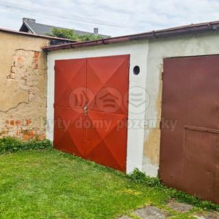Pronájem garáže 18 m² Pardubice