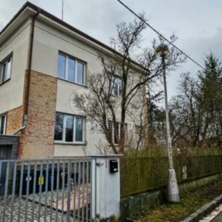Pronájem bytu 1+kk a garsoniéry 19 m² Hradec Králové, Sokolská