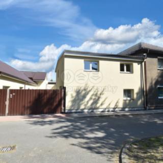 Prodej bytu 3+kk 57 m² Všetaty