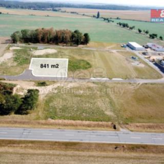 Prodej komerčního pozemku 841 m² Valeč