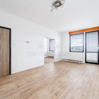Prodej bytu 3+1 80 m² Dolní Město