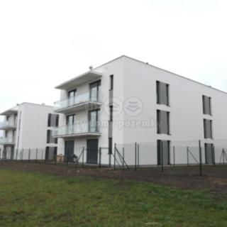 Pronájem bytu 1+kk, garsoniery 39 m² Jinočany