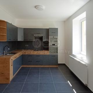 Pronájem rodinného domu 125 m² Beroun -Město, Na Tržišti