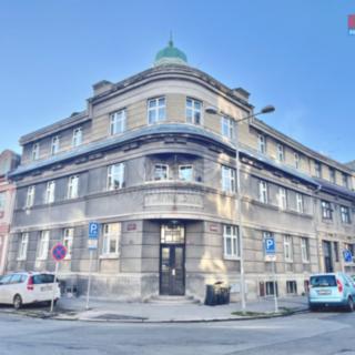 Pronájem bytu 2+1 45 m² Poděbrady, Hakenova