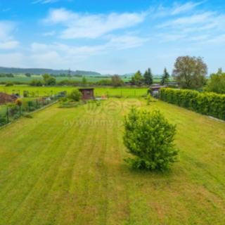 Prodej stavební parcely 1 000 m² Žákava