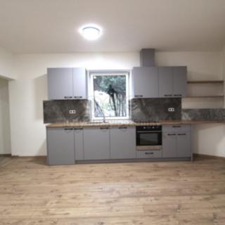Pronájem bytu 1+kk, garsoniery 35 m² Líbeznice