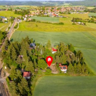 Prodej stavební parcely 813 m² Malá Hraštice