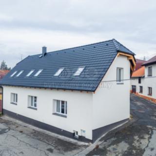 Pronájem bytu 4+kk 90 m² Sedlčany
