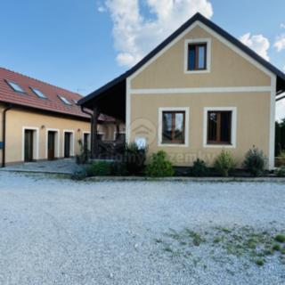 Pronájem bytu 2+kk 58 m² Libín