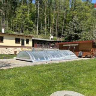 Prodej chalupy 1047 m² Perštejn