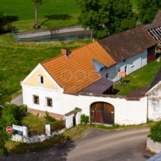 Prodej rodinného domu 200 m² Hlupín