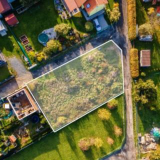 Prodej stavební parcely 741 m² Bavoryně