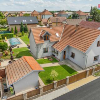 Prodej rodinného domu 180 m² Čečelice, Hřbitovní