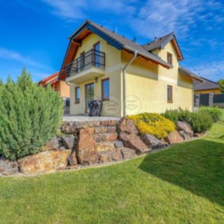 Prodej rodinného domu 115 m² Líšťany