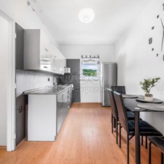 Prodej bytu 2+1 43 m² Velké Březno, Školní