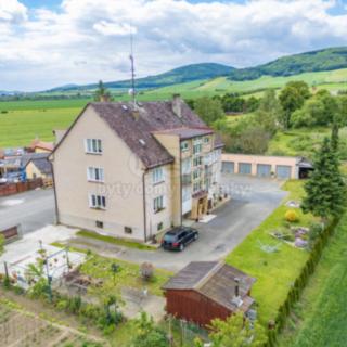 Pronájem bytu 2+1 60 m² Červené Poříčí