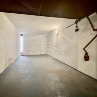 Prodej garáže 17 m² Kladno