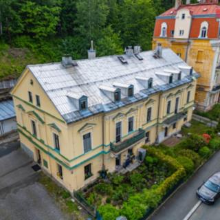 Prodej bytu 5+1 a více 213 m² Mariánské Lázně