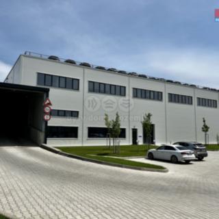 Pronájem skladu 900 m² Nupaky