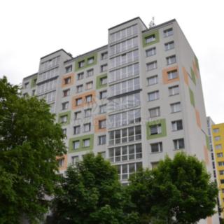 Prodej bytu 3+1 68 m² Náchod, Běloveská