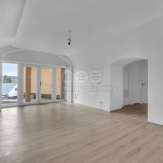 Prodej bytu 3+kk 76 m² Miletín, Komenského