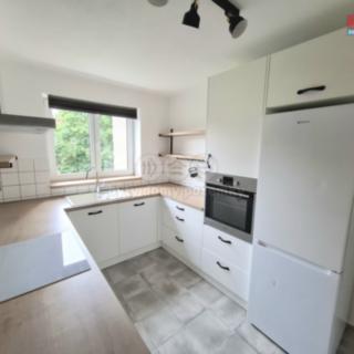 Pronájem bytu 2+1 51 m² Strakonice II, Bezděkovská