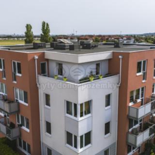 Prodej bytu 3+kk 75 m² Jesenice, V Roháči I.