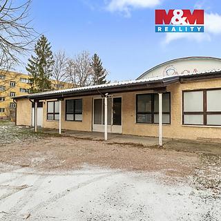 Pronájem obchodu 350 m² Kladno