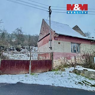 Prodej zemědělské usedlosti 78 m² Pnětluky