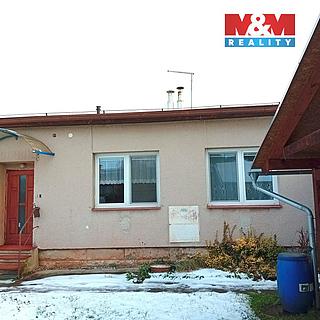 Pronájem bytu 1+1 40 m² Dvůr Králové nad Labem