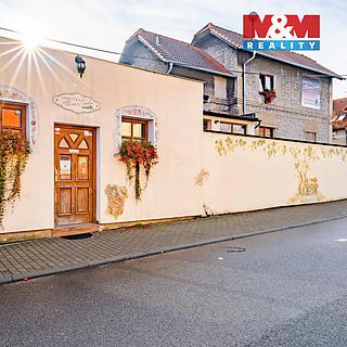 Prodej obchodu 163 m&sup2; Kladno