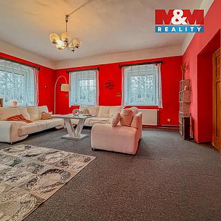 Prodej bytu 5+1 a více 200 m&sup2; Polepy