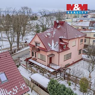 Prodej rodinného domu 300 m&sup2; Uherské Hradiště