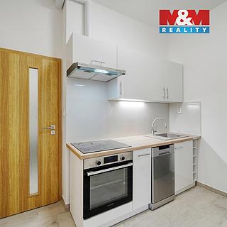 Pronájem bytu 1+1 33 m&sup2; Plzeň