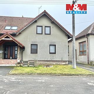 Pronájem bytu 3+kk 70 m&sup2; Staré Hobzí