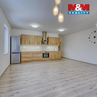 Pronájem bytu 3+kk 90 m&sup2; Dýšina