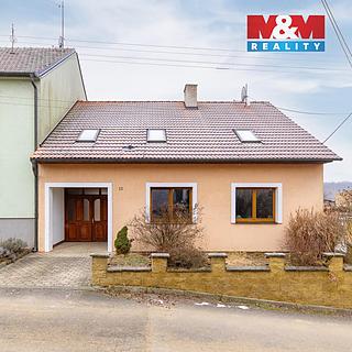 Prodej rodinného domu 353 m&sup2; Ivaň