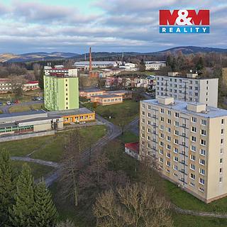 Pronájem bytu 4+1 80 m&sup2; Rovná