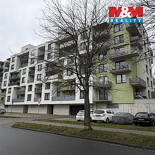 Pronájem bytu 3+kk 77 m&sup2; Pardubice