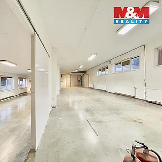 Pronájem skladu 430 m&sup2; Vsetín