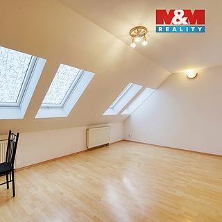 Prodej bytu 3+1 80 m&sup2; Plzeň